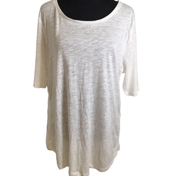 Ann Taylor Tops - NWT- Ann Taylor SS Crew Tee